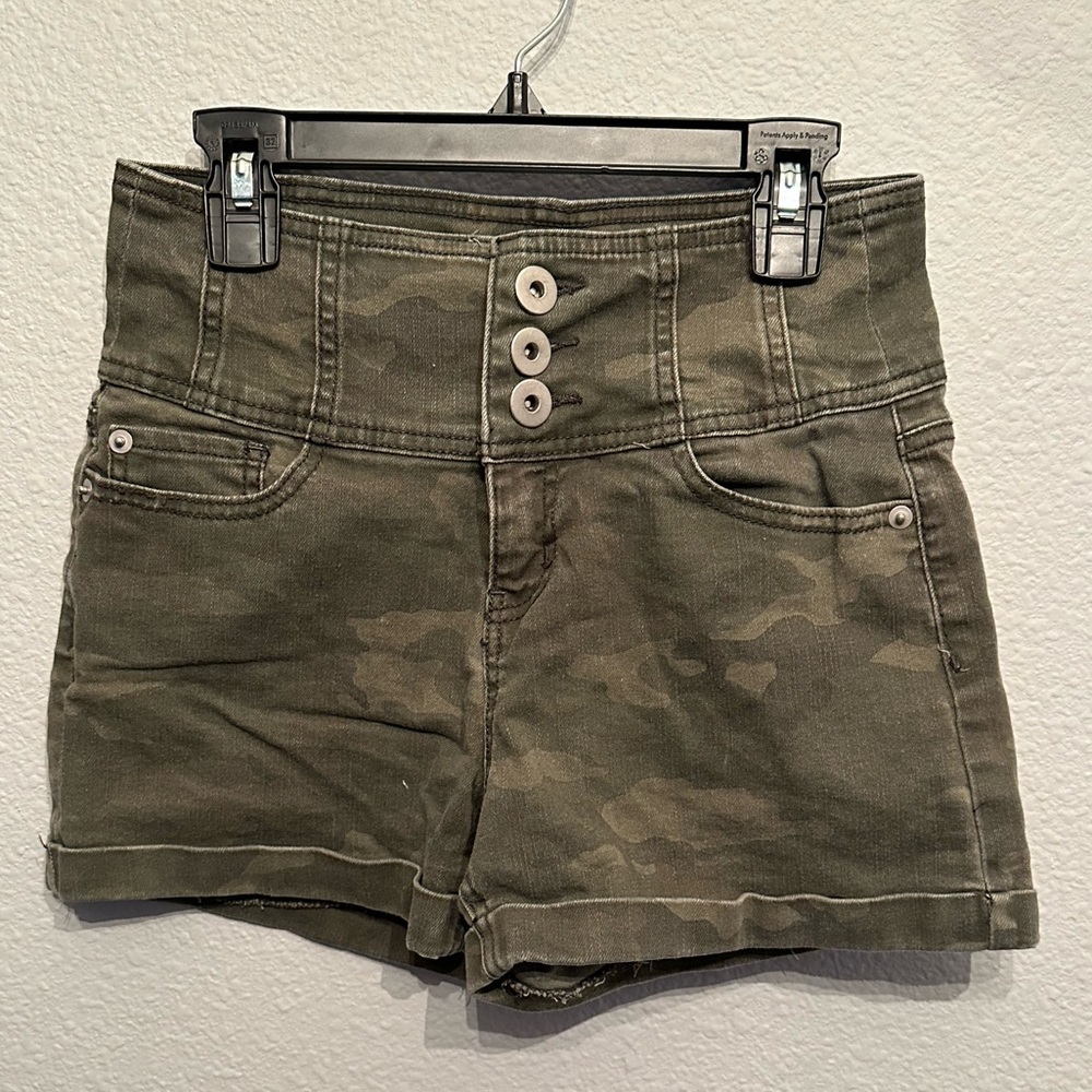 High waisted denim shorts